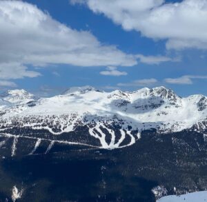 Karl Urban Instagram - Epic adventure 
Cheers 
@whistlerblackcomb 
#skiing