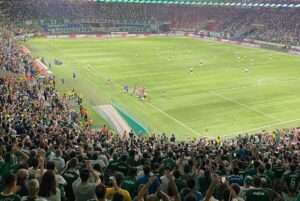 Karl Urban Instagram - Wow !!
Epic night at the football 
Obrigado @palmeiras & parabens pela sua 
linda vitoria 
🙏🏽❤️🇧🇷