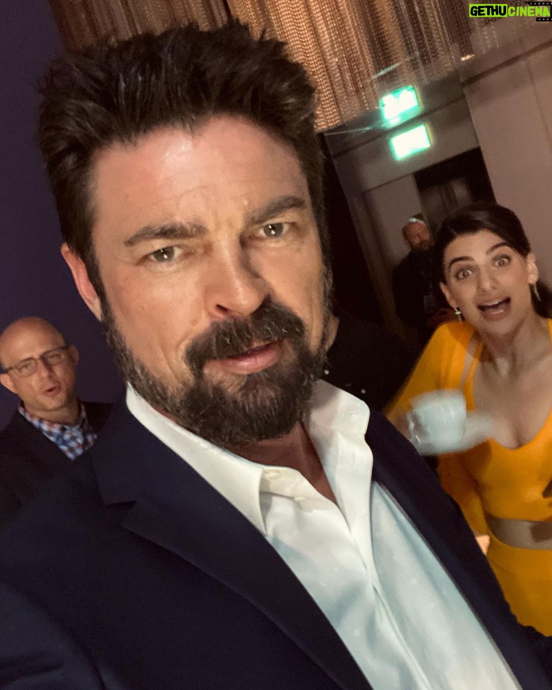Karl Urban Instagram - Photobomb by Kripke & the gorgeous @claudiadoumit @theboystv @primevideo