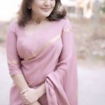 Karunya Ram Instagram - Kavithe Kavithe 💗💖🎼🎻 : : Saree : @mysoresilksareesss Jewllry : @kajal_jewellery Video : @omkargowdruphotography : : #karunyaram #milkybeautykarunyaram #mysoresilksaree #yuvathefilm #yuva #beauty #sareelove #trending #viral #kavithe Raja Rajeshwari Nagar, Bangalore South