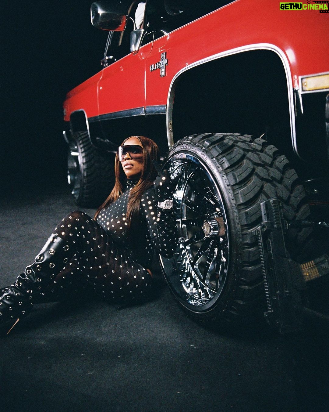 Kash Doll Instagram - What do i look like i worry about? Not a damn thing