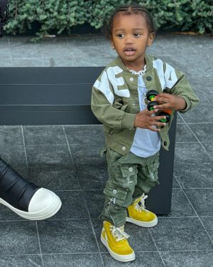 Kash Doll Instagram - Alll the cash don’t amount to Kashton…. 

I love you @babykashrich my baby boy 

Make up by @kingquite_