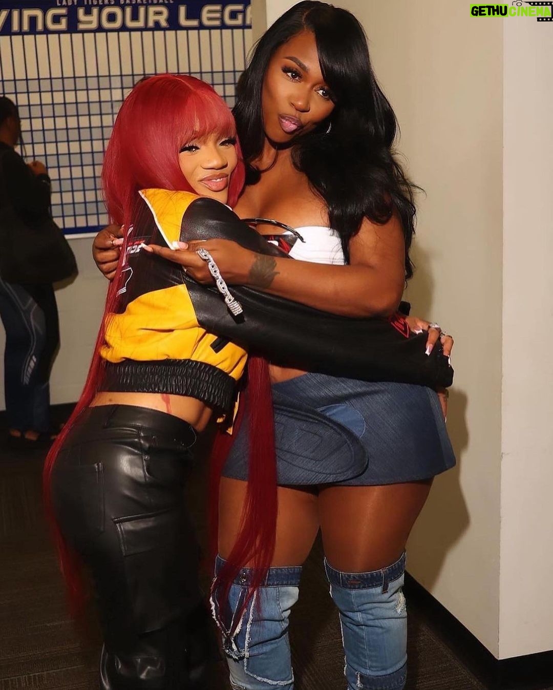 Kash Doll Instagram - Kennesaw University Shaw University Lincoln University Tennessee University Tuskegee University A lil university dump 🎤