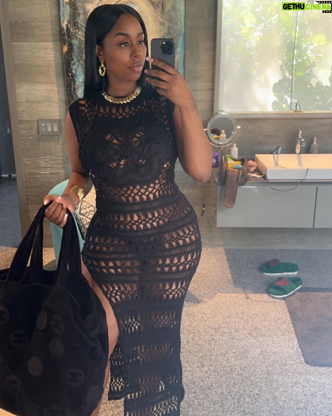 Kash Doll Instagram - Im done spending my money on materialistic i think my new addiction is passport stamping! I work so hard but never get to enjoy myself so prepare to be sick of me π im loving Turks Turks and Caicos, Providenciales