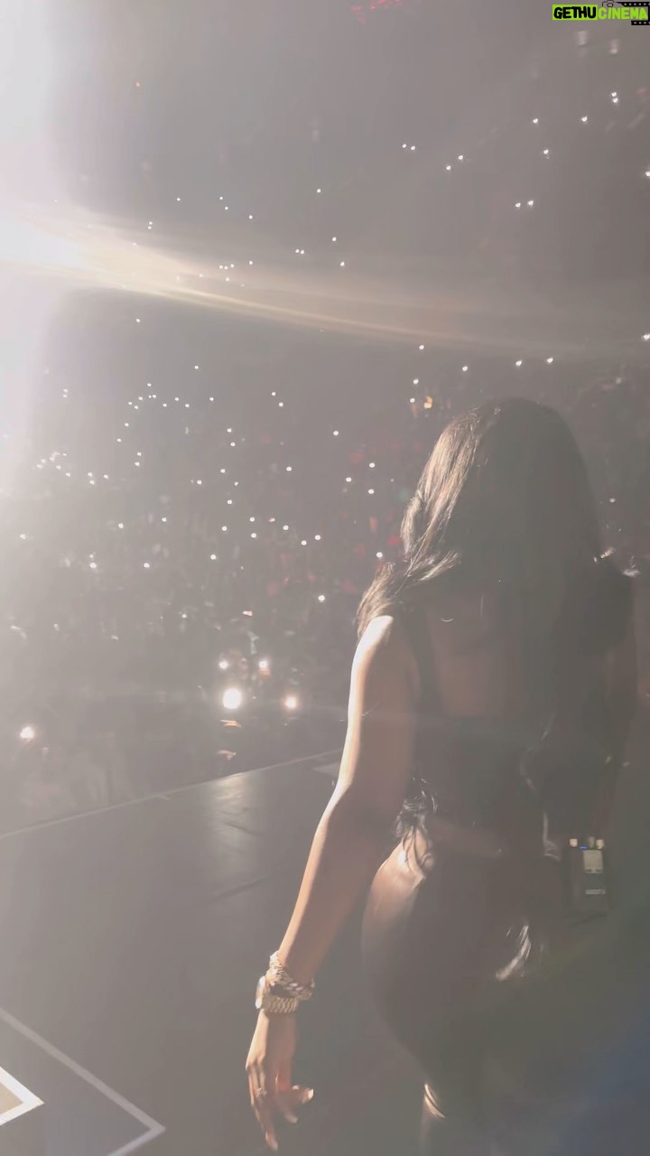 Kash Doll Instagram - Lastnight #ioutour #kashdoll #tayb #lilbaby