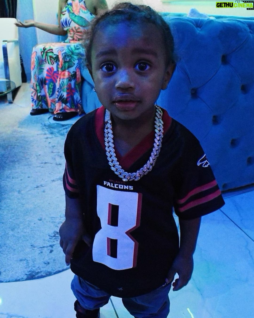 Kash Doll Instagram - Can y’all believe he start school sept 5th? My 1 year old ❤️