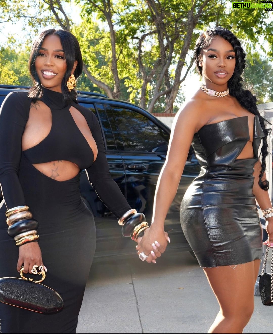 Kash Doll Instagram - My first 10 favs from my @hypehairmag event at @officialbelaire i love every single person that attended thank you so much for all the love ❤️ imma cover girllll Style by @parischea Jewelery @alexisbittar Hair @daisydoesmyhair Make up @faschaniecesta