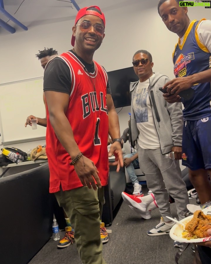 Kash Doll Instagram - I ain’t a fan of many but come on now menace ll society? Love jones? Dead presidents? He still look like o dog 90 years later lol @larenztate Besides that i balled on every nigga yesterday at the Duffey’s hope charity celebrity basketball game! Hair: @dontethehairstylist MUA: @muaaperfection 📸 @3rdivisions_ Deleware