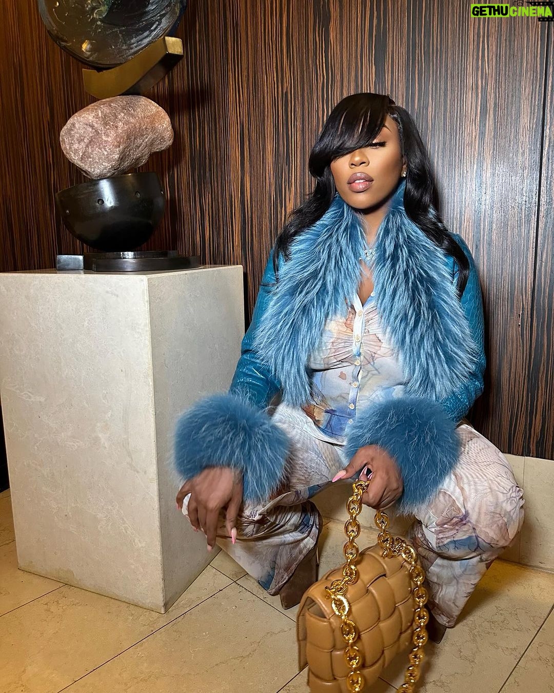 Kash Doll Instagram - Rich auntie gang 💙 @fashionnova #fashionnovapartner