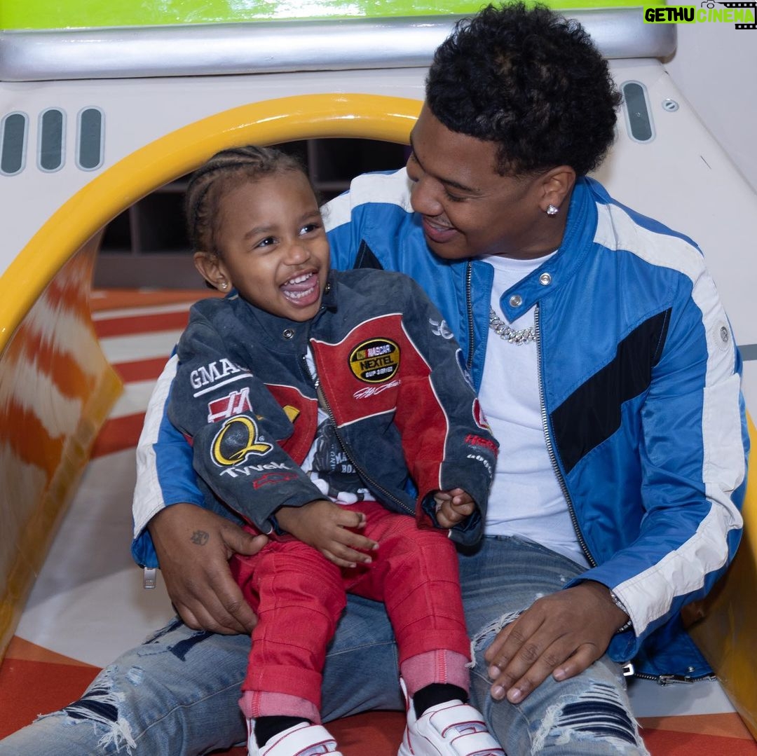 Kash Doll Instagram - I’m 2 days late but listen being in mommy mode is different lol happy birthday to my pride and joy @babykashrich this little person has such a big impact on my life! Kashton you mean the world to me so i wrote u a song : My Baby boy my heart beat and my snook Yea ya mama been a boss but you made me woman up Life wit you is like a party you my sweetest surprise Lost my daddy and you came into the world wit his eyes favorite song is when I hear you laughing I give you anything without you asking All the kash don’t amount to kashton Pacifier in ya passport pic Another 100k in savings every year for my prince Caddy truck for mini me We too fly mini vans Pray for you so every weapon formed against you gotta jam Love for you is deeper than you’ll ever understand You got a village dedicated to making you a man I gave you life and I’ll do life behind you I’ll use every second that I’m wit you to remind you Ya daddy spoils and adores me and loves me it’s true But Greatest thing he coulda ever gave me was you 📸 @imagesbykennedy