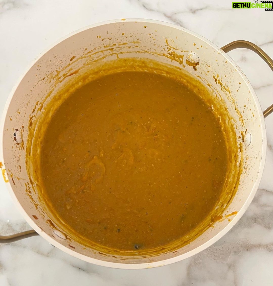 Kat Dennings Instagram - yes, it’s a grid photo of sauce. But it’s my FIRST EVER HOMEGROWN SUNGOLD TOMATO SAUCE. After years of gardening and harvest heartbreaks, the tomato gods have smiled upon me at long last. Now excuse me, I have to stare at this until it’s an acceptable time to shove it all into my mouth with a parm chaser Garden of the Gods