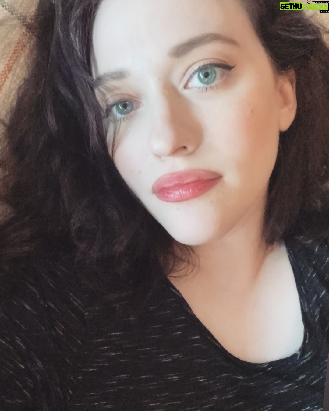 Kat Dennings Instagram - having a good eyeball day