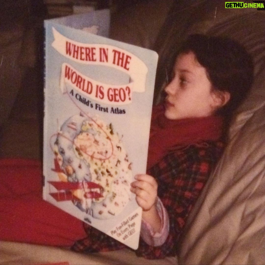Kat Dennings Instagram - Merry Christmas 🎄 SANTA - Educational Gifts