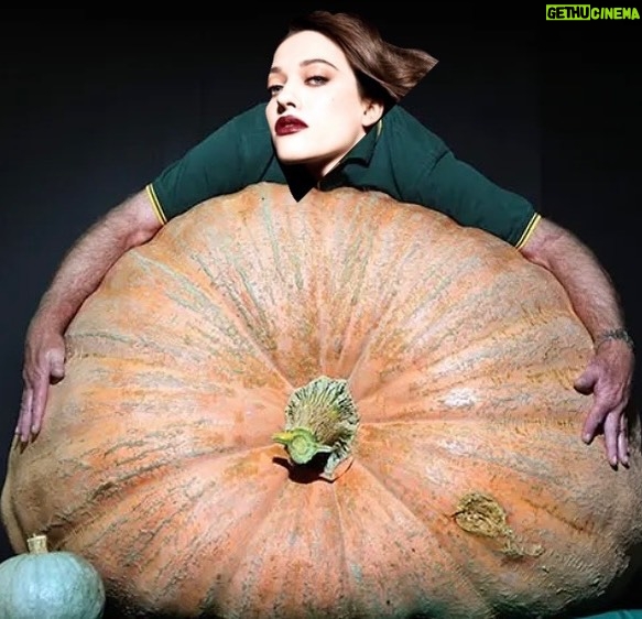 Kat Dennings Instagram - pumpkin spice season