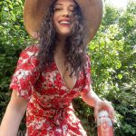 Kat Dennings Instagram - IS THAT A GENUINE SMILE COMING OUT OF MY FACE?! IT IS THE SMILE OF SOMEONE WHO FINALLY HOODWINKED HER FAVORITE BEVERAGE INTO SPONSORING HER…IT’S SPINDRIFT SPARKLING WATER, BABY. Never in my life have I approached a brand ASKING to partner with them out of sheer adoration. As a passionate (yet not remotely professional) gardener, I’ve become obsessed with only allowing REAL FRUIT (not “natural flavor” - actual fruit) into my consumables. Once I realized that everything I was drinking was “flavored”, I went on the hunt. I discovered @drinkspindrift which is the FIRST sparkling water made with 100% ONLY REAL SQUEEZED FRUIT and I became an absolute psycho, slowly converting my friends and family to the Drifter lifestyle. I may be part Spindrift at this point, as it is actually the only water I drink. Anyway. More to come. #realfruittastesbetter #spindriftpartner