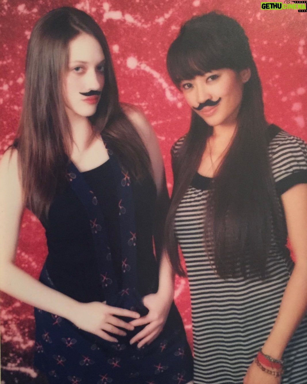 Kat Dennings Instagram - I miss confusing people at mall shots with you @rodeneronquillo