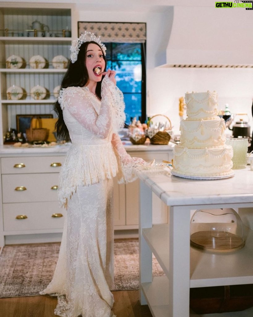 Kat Dennings Instagram - when the cake hits