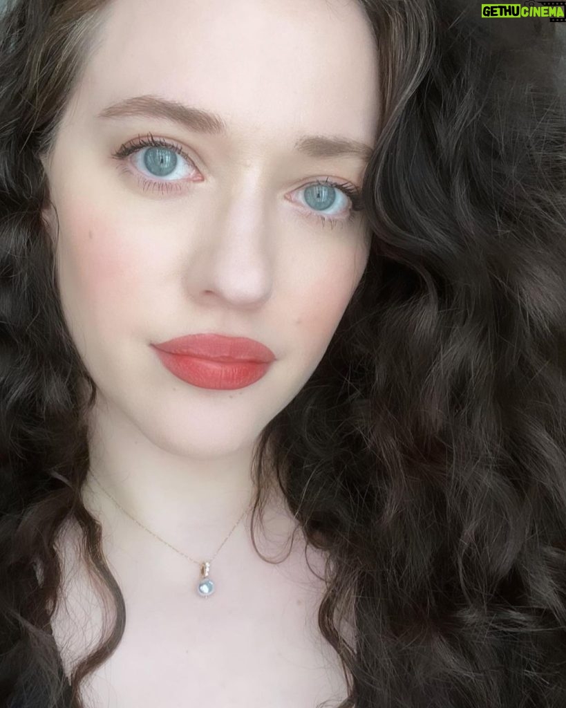 Kat Dennings Instagram - Feeling like a snow mermaid (a real thing) in this GORGEOUS blue pearl charm from my beloved @catbirdnyc ❄️ they’ve been the place I get extra special gifts (for myself…and sometimes other people) for as long as I can remember. This charm is limited edition and a very very magical piece if you feel like giving someone (you) a stunning surprise…holiday shipping until 12/21 🎄