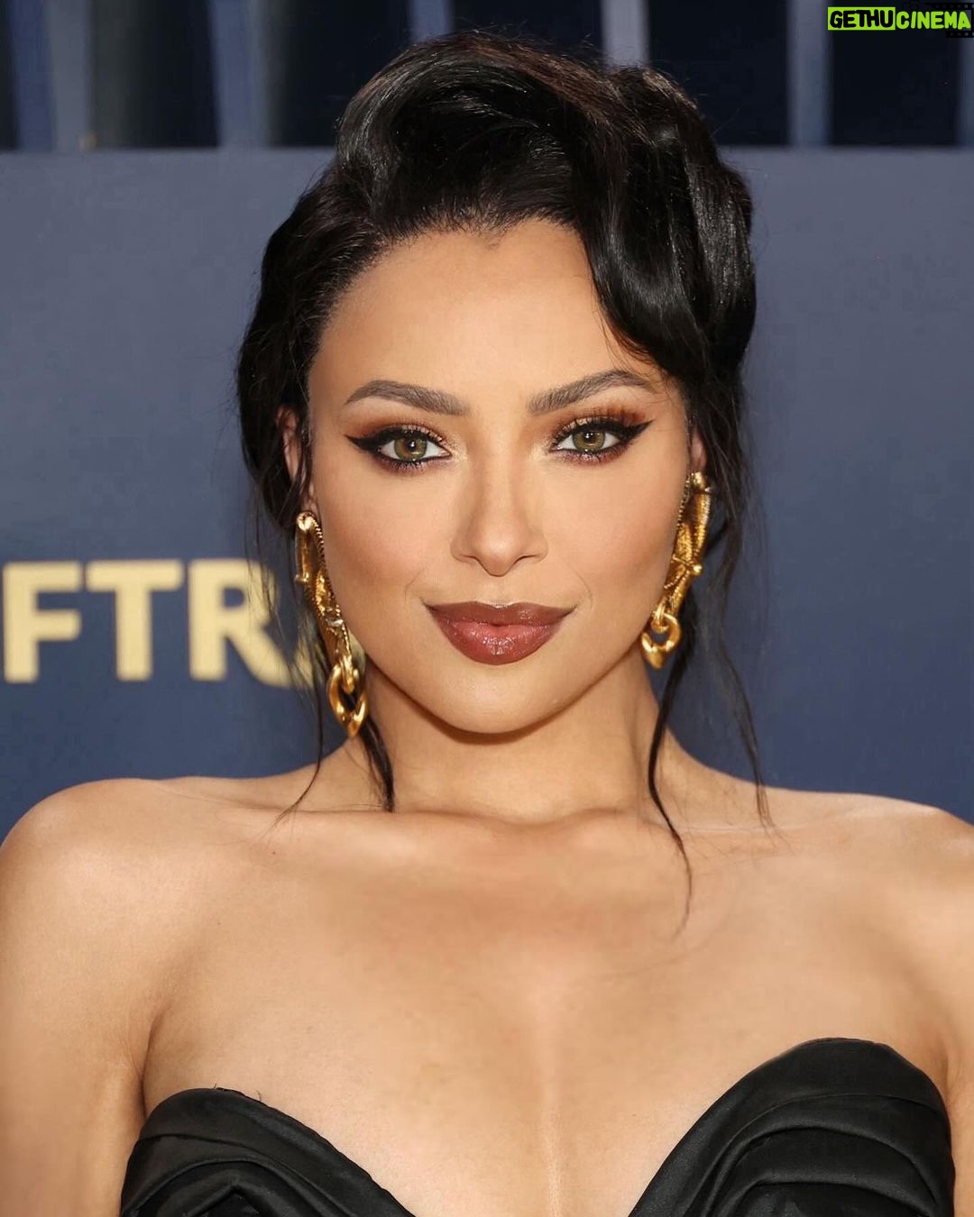 Kat Graham Instagram - Old Hollywood Glam for the @SagAwards Los Angeles, California