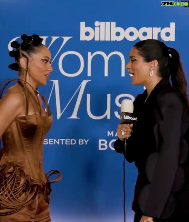 Kat Graham Instagram - Excited to announce my upcoming new single βWorld Songβ with @iamwill at the @Billboard Women In Music Awards!!! Thank you Billboard for the exclusive.πͺπ½ππ½πποΈπ«Άπ½