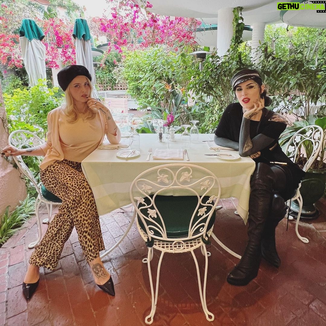 Kat Von D Instagram - Quick LA trip packed with meetings about upcoming album release + tour, catching up w my dear friends @officialcharo @sammidoll @llewellyn @thebookofimmortality @edenknievel, going to see Sisters of Mercy with @marilynmanson @lindsayusichofficial @mr.chino, commissioning a super cool new harness/ belt from the talented @zanabayne … and endless late nights spent with my favorite @officialcharo 🖤 I’ll be back soon, Los Angeles! 🖤 Los Angeles, California