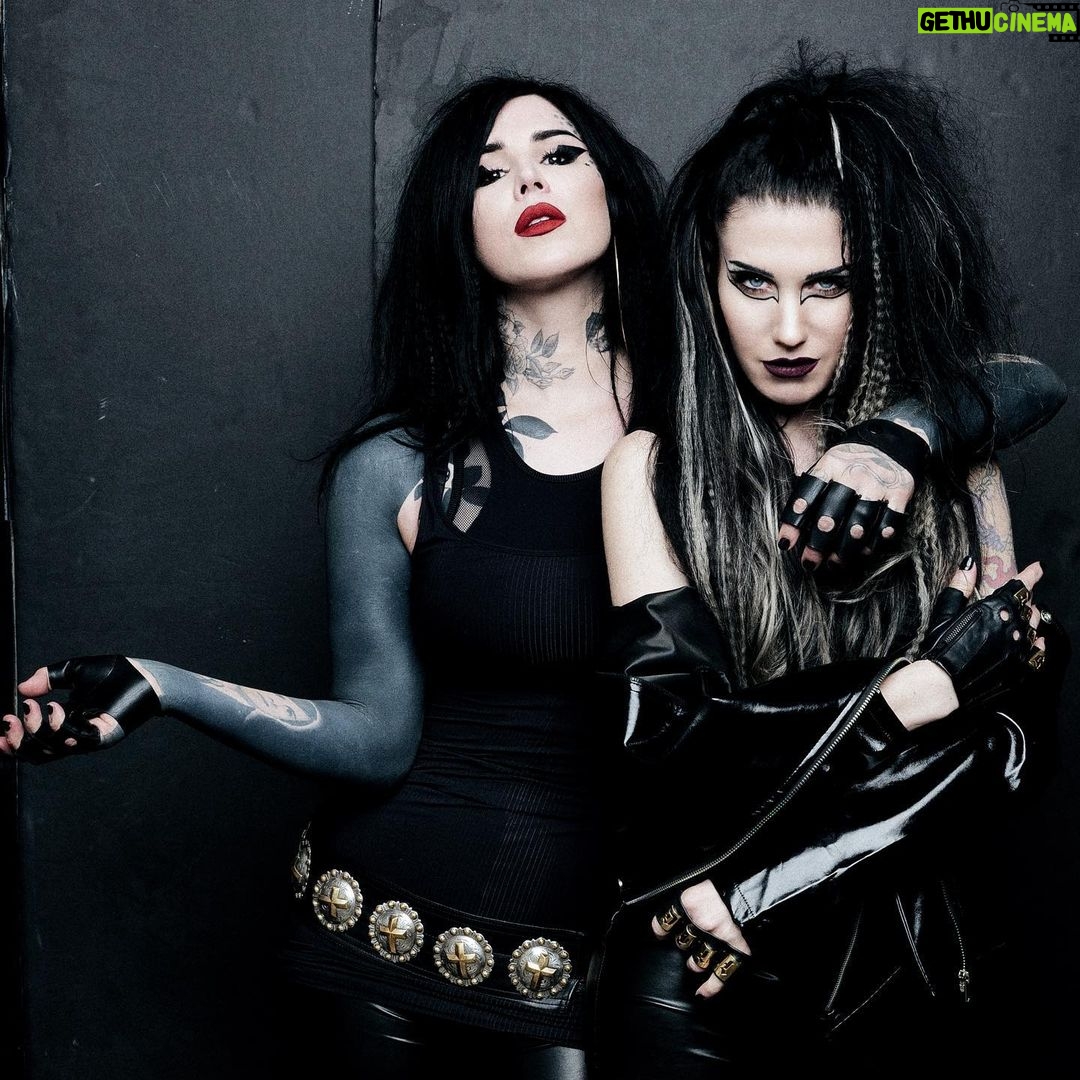 Kat Von D Instagram - Please help me wish my beloved friend + bandmate @sammidoll a very Happy Birthday!! 🖤🖤 Love you, Sammi Doll!!
