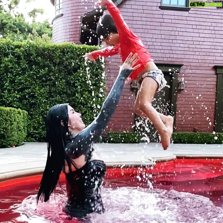 Kat Von D - 180.4K Likes - The life. ❤️
