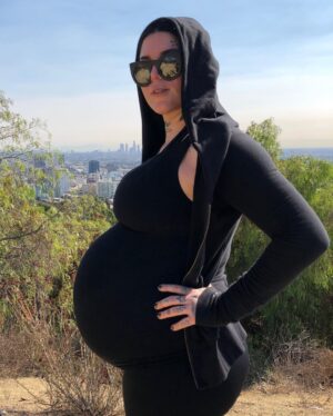 Kat Von D Instagram - My Sweet Leafar, 
 I never imagined my favorite thing in the entire world would be to be your mother.  You’ve changed me in all the best ways possible, and I feel like the luckiest woman on the planet because of you!  I can’t wait to discover life with you, and celebrate every day together.🖤 

Happy Mother’s Day to all the amazing mamas out there! 
***and a special shout out to all the only-child mamas - we love our one-hit-wonders! 🖤🥰🖤