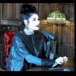 Kat Von D Instagram - Just had the loveliest podcast chat with @knockindoorzdown where we talked about getting sober, tattooing, music, moving to Indiana, and more! 🖤 Make sure to follow @knockindoorzdown and go watch our interview on all podcast outlets and YouTube! 🖤