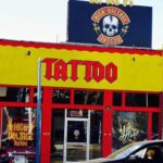 Kat Von D Instagram - The last and final tattoo I did at @highvoltagetat before closing.🖤 It meant so much to tattoo, not only a portrait of @officialvampira, but that I got to tattoo it on the sweetest girl on the planet, Lucy who runs the @katvondmexico fanclub. What a beautiful way to end such a beautiful chapter. So damn grateful. 🖤 #highvoltagetattoo High Voltage Tattoo