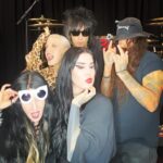 Kat Von D Instagram - TOMORROW IS THE DAY!!🙀 My album “Love Made Me Do It” is released into the world!! 🙀 So excited to finally share all these songs with you all, and go on tour in September! Can’t thank my wonderful bandmates enough for breathing life in to these songs and going on this musical journey with me. @sammidoll @mrpharmacist72 @brynnroute @daveparley ❤️ #lovemademedoit ❤️