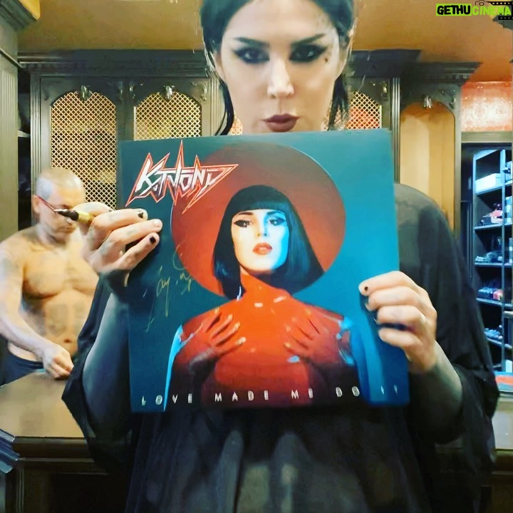 Kat Von D Instagram - In our basement signing all the limited edition RED “Love Made Me Do It” vinyl for you!! ❤️ Can’t believe these are all shipping out next week!! 🙀 If you haven’t gotten yours yet, you can order one exclusively on katvond.com! *link in bio!* *special thank you to @prayers for helping me with the assembly line signage!🙌🏽 #lovemademedoit Los Angeles, California