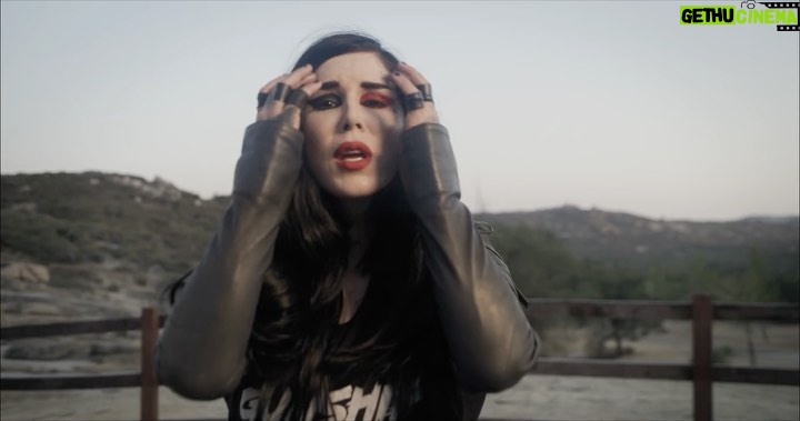 Kat Von D Instagram - Have you watched the “Fear You” music video yet?!🙀 Something so satisfying about watching the destruction of something beautiful. ❤️🔨 click the link in my bio to watch the full video! ❤️🔨 #lovemademedoit