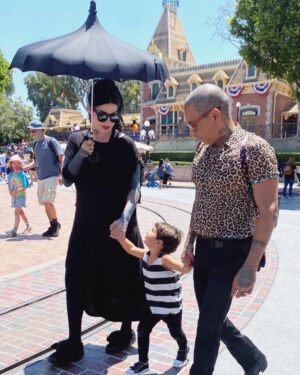 Kat Von D Instagram - Leafar’s first time going to Disneyland! ❤️🏰 with @prayers + @iamleah! 🏰❤️