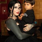 Kat Von D Instagram - Just some wholesome backstage content for you from our #LoveMadeMeDoIt record release party! 🖤 The Belasco