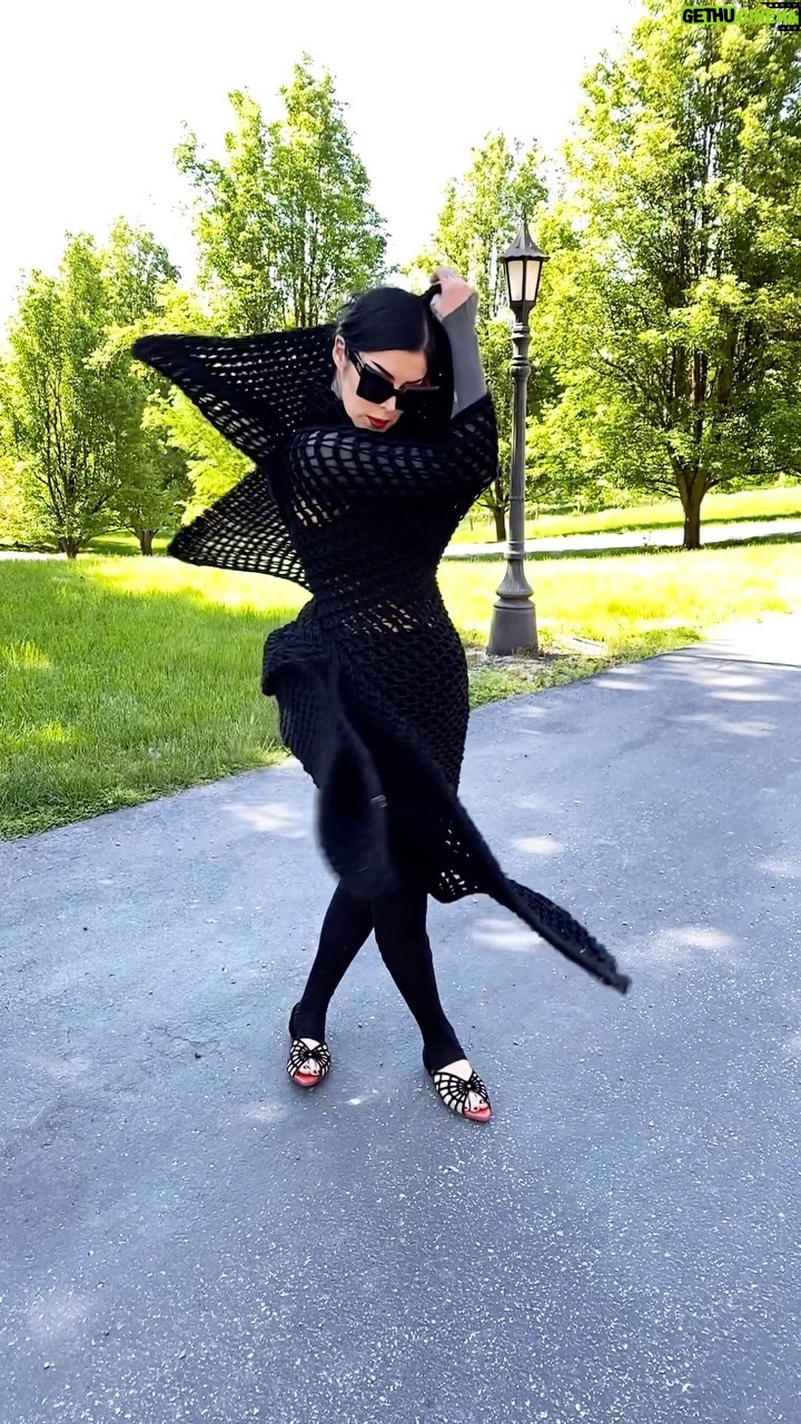 Kat Von D Instagram - @vondshoes 🕷️My favorite spiderweb flats!🕷️ Hand knit cloak by @davidsroad 🖤 and DARKWAVE sunglasses coming soon by @vondshoes !! 🙀