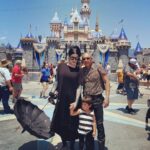 Kat Von D Instagram - Leafar’s first time going to Disneyland! ❤️🏰 with @prayers + @iamleah! 🏰❤️