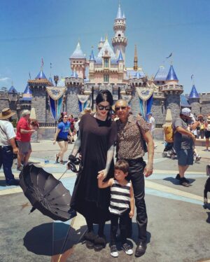Kat Von D Instagram - Leafar’s first time going to Disneyland! ❤️🏰 with @prayers + @iamleah! 🏰❤️