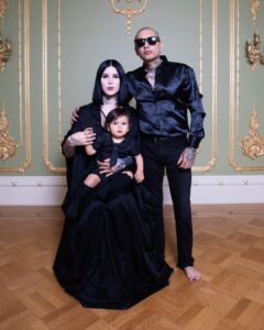 Kat Von D Instagram - It’s that time of the year to watch our little family grow older! 🖤 Every year, @prayers, Leafar and I take a family photo together. Thank you to our dear friend (and talented photographer) @s1rsuave for taking our portrait!! 🖤 We can’t wait to continue this tradition until we are all old and grey! We love our little nuclear family so much! 🖤