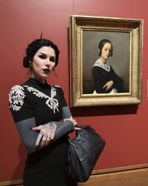 Kat Von D Instagram - A perfect day to catch a sunset and see my favorite paintings at the @gettymuseum with @llewellyn 🖤