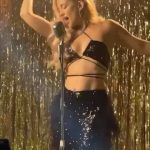 Kate Hudson Instagram - Talk About Love official video is ✨🖤OUT NOW 🖤✨ *Watch at the link in bio* ENJOY! ☺️💋