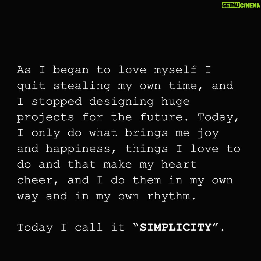Kate Hudson Instagram - Worthy of your scroll time to read 💛 #repost #charliechaplin