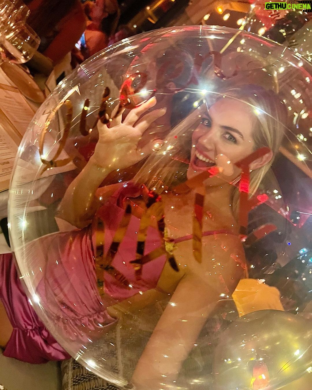Kate Upton Instagram - Last night was poppin. Thanks to everyone for all of the birthday wishes!