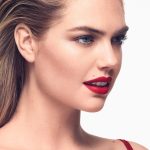 Kate Upton Instagram - Can’t go wrong with a classic red lip 💋 Flashback to my shoot with @dailyfrontrow! #FBF