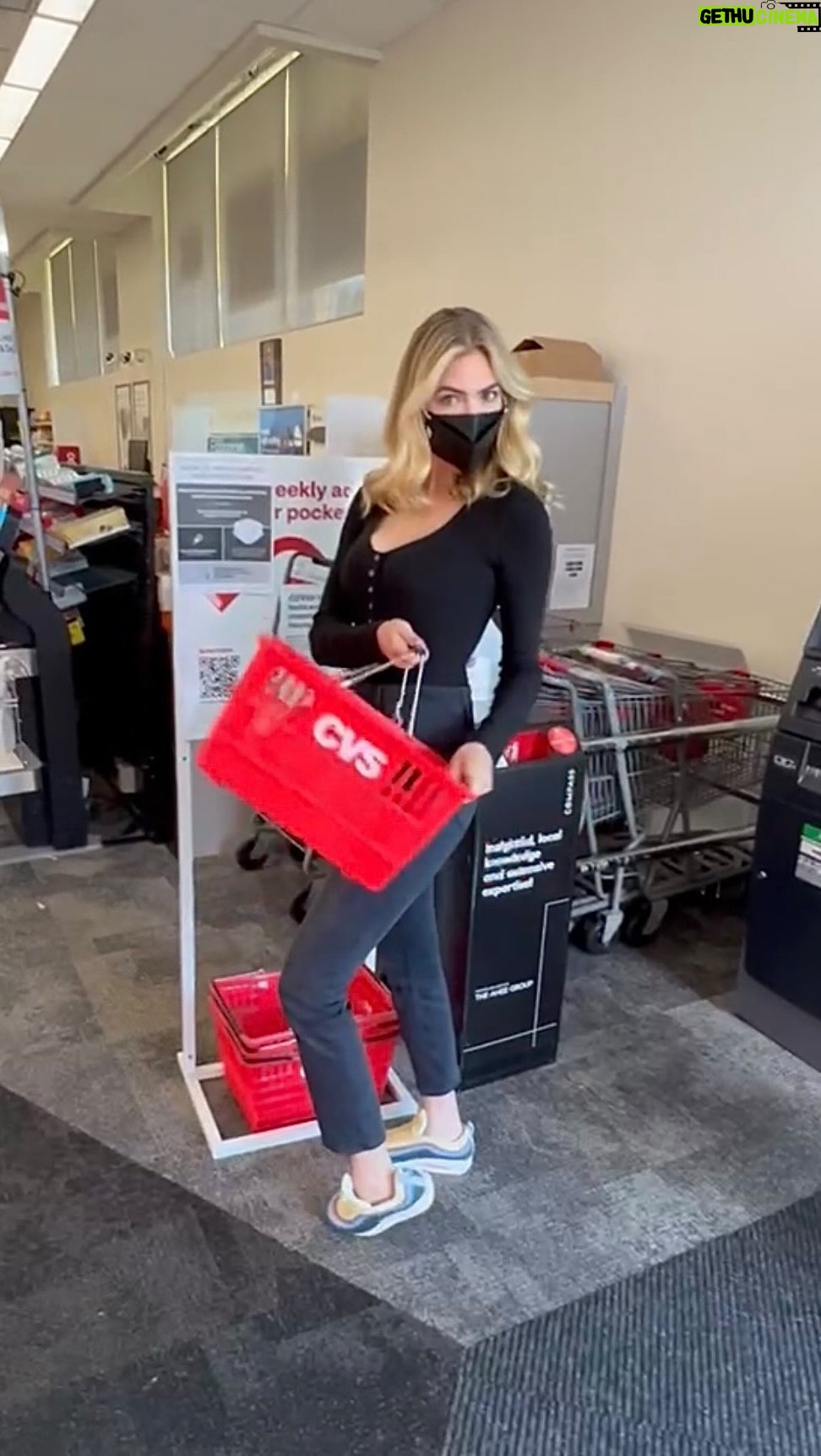 Kate Upton Instagram - @foundactive IS NOW IN CVS!!! …if you couldn’t tell, I’m very excited 😅 Go check out your local @cvs_beauty!
