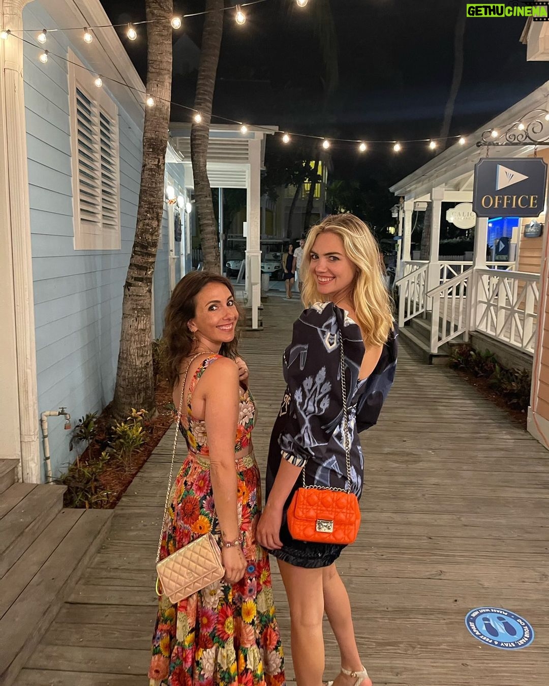 Kate Upton Instagram - GNO with my bestie never fails 💋