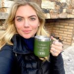 Kate Upton Instagram - Thankful to be with my loved ones today. ❤️ Happy Thanksgiving!