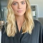 Kate Upton Instagram - @taryllatkins got me feelin’ myself with this glam!