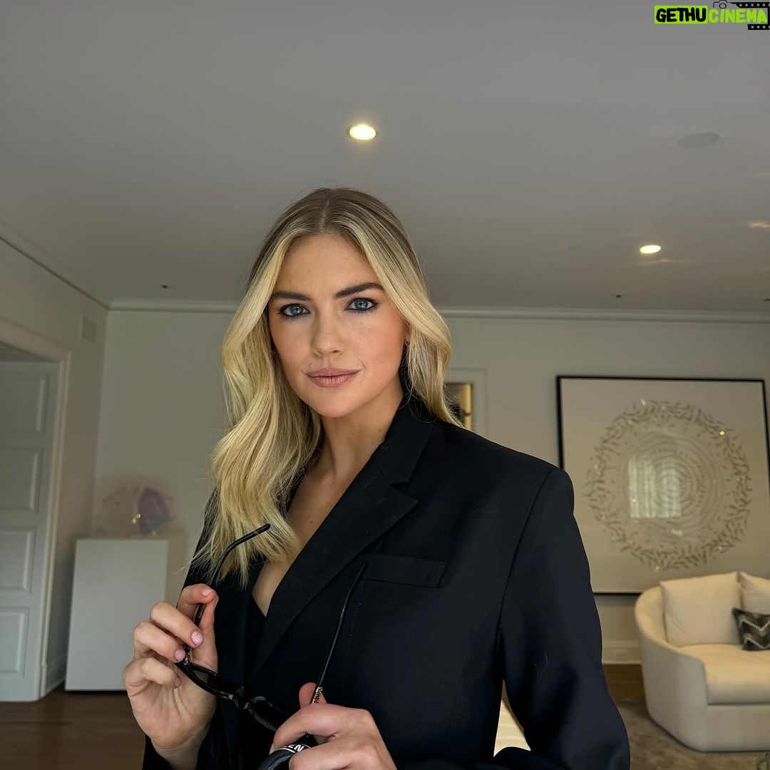 Kate Upton Instagram - First time in heels in months so I had to document