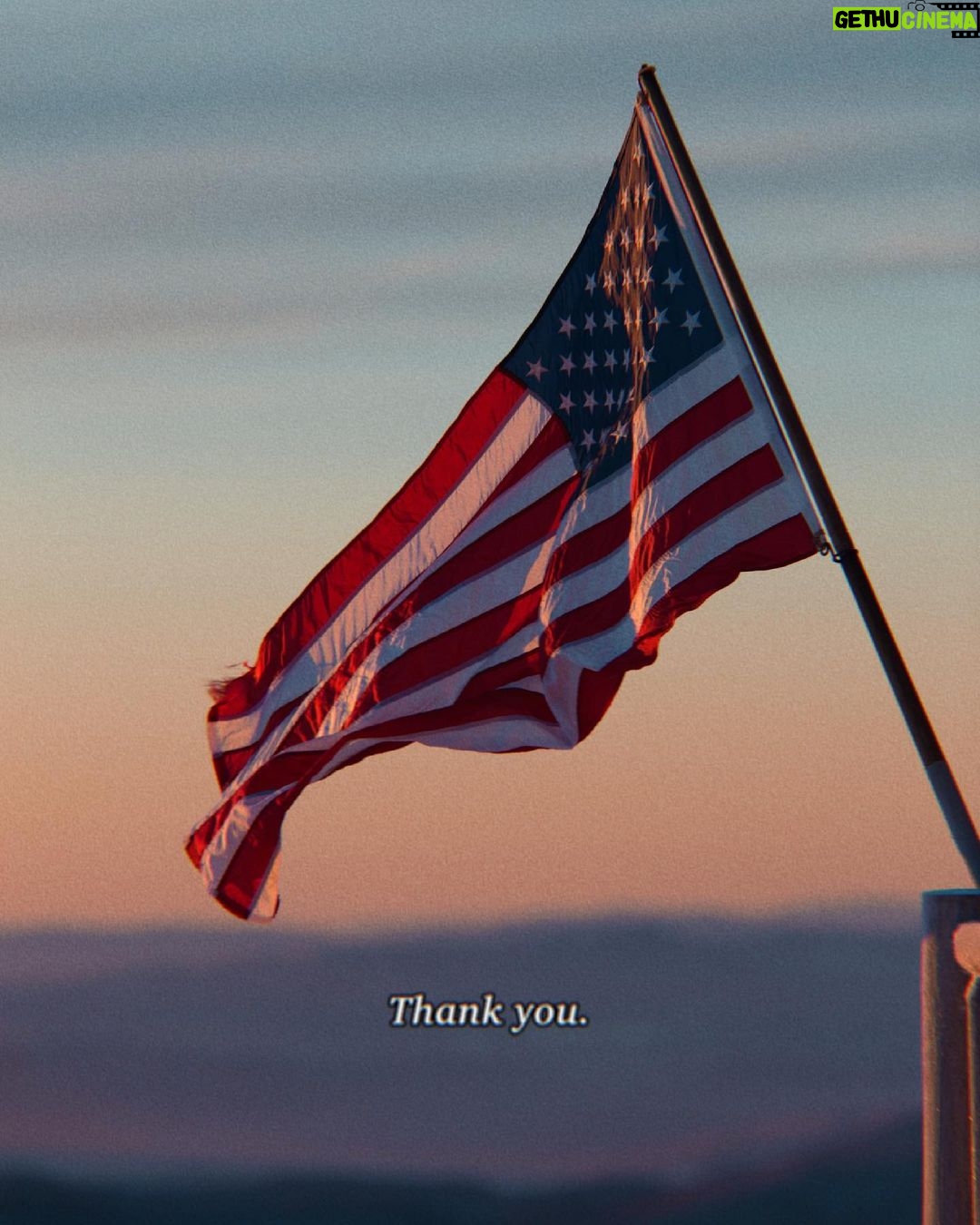 Kate Upton Instagram - Today, and every day, we honor and remember those who made the ultimate sacrifice for our country and freedom. 🇺🇸 #MemorialDay